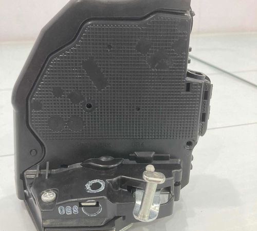 Fechadura Traseira Direita Toyota Corolla 2020/2021