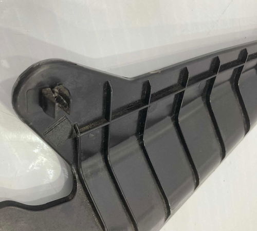Acabamento Fechadura Traseira Direita Hyundai Hb20 Sedan