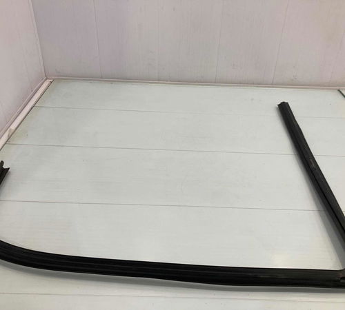 Borracha Canaleta Traseira Direita Hyundai Hb20 Hatch 2016