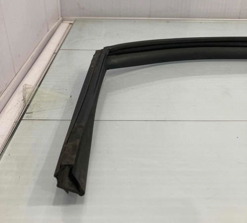 Borracha Canaleta Traseira Direita Hyundai Hb20 Hatch 2016