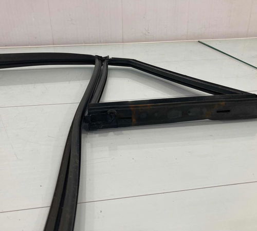 Borracha Canaleta Traseira Direita Hyundai Hb20 Sedan 13/16