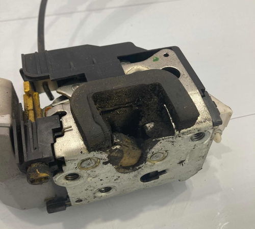 Fechadura Porta Traseira Direita Ford Fiesta 2003/2014