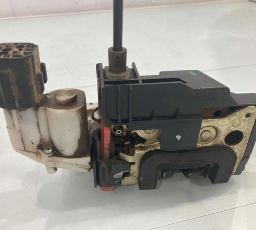 Fechadura Porta Traseira Direita Ford Fiesta 2003/2014