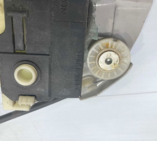 Máquina De Vidro Traseiro Direito Volkswagen Voyage G5/g6