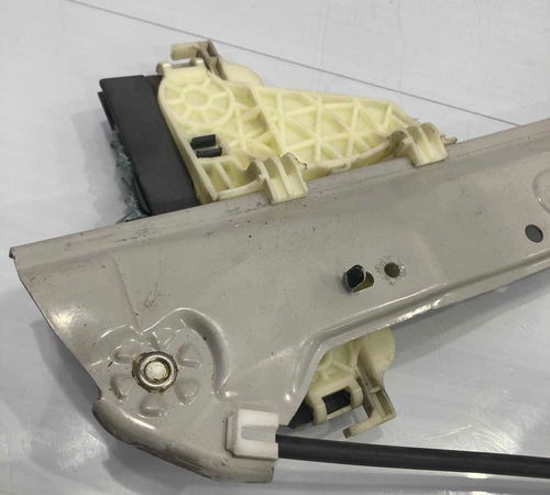 Máquina De Vidro Traseiro Direito Volkswagen Voyage G5/g6