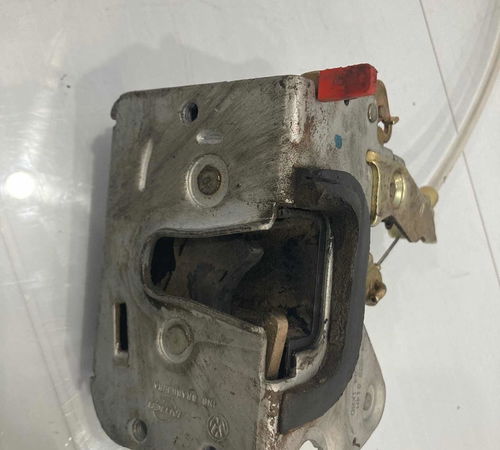 Fechadura Porta Traseira Direita Volkswagen Gol G3/g4 02/12