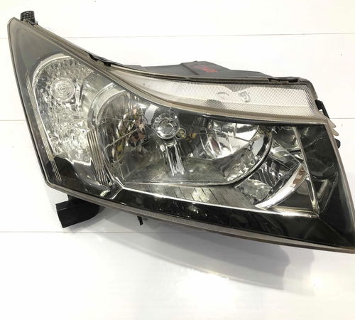 Farol Direito Paralelo Chevrolet Cruze 2...