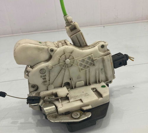 Fechadura Traseira Direita Volkswagen Fox 2013