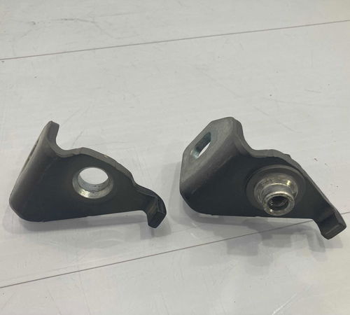 Batente Dobradiça Traseira Direita Ford Ecosport 2013/2018