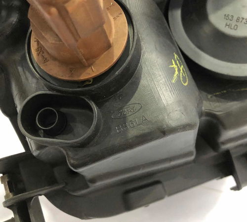 Farol Esquerdo Ford Fusion 2006/2009 Com Detalhes
