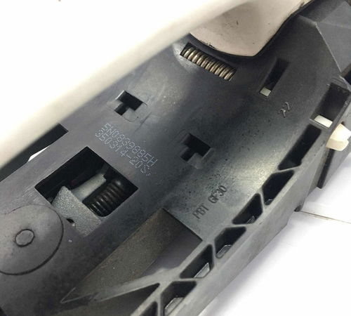 Maçaneta Externa Traseira Direita Volkswagen Up 16/20 C/det