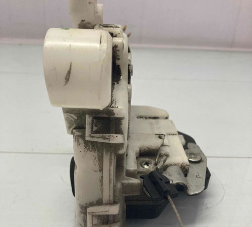 Fechadura Traseira Direita Volkswagen Voyage G5/g6 2012