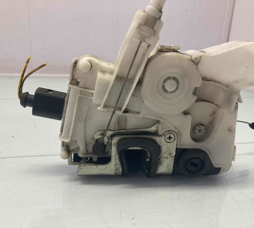 Fechadura Traseira Direita Volkswagen Voyage G5/g6 2012
