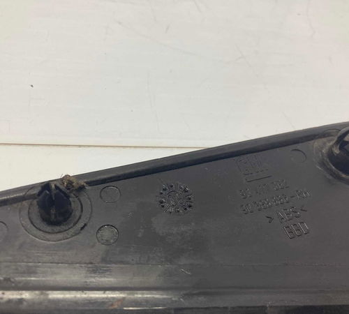 Acabamento Externo Traseiro Direito Gm Corsa Classic 00/10