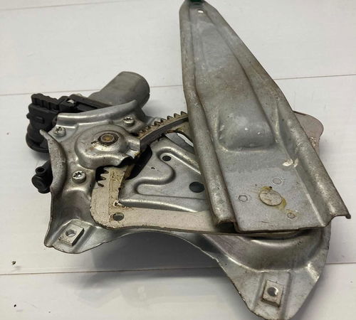 Máquina Vidro Traseiro Direito Toyota Corolla 2015/2017