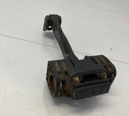 Limitador Traseiro Direito Chevrolet Vectra Sedan 2006/2012