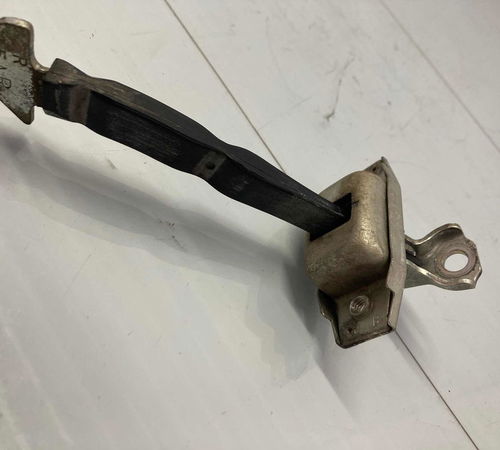 Limitador Porta Traseira Direita Toyota Corolla 2015/2017