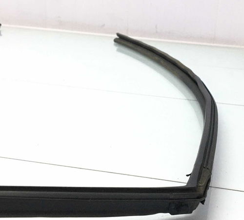 Borracha Canaleta Traseira Direita Toyota Corolla 15/17