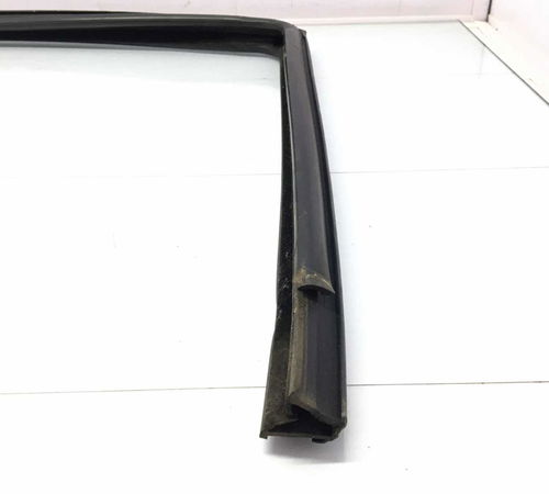 Borracha Canaleta Traseira Direita Renault Duster 2016
