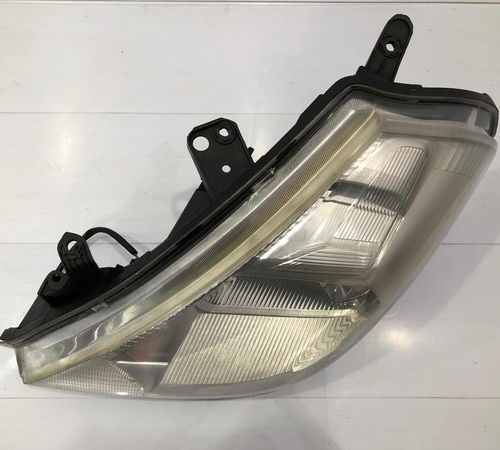 Farol Esquerdo Nissan Tiida 2008/2015 Com Detalhes