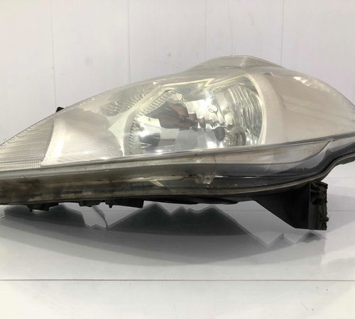 Farol Esquerdo Nissan Tiida 2008/2015 Com Detalhes