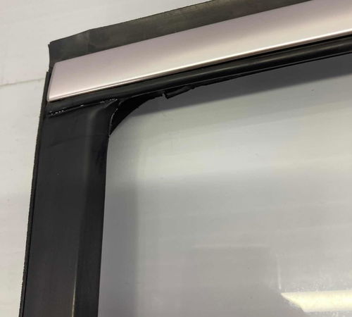 Borracha Canaleta Traseira Direita Cromada Vw Tiguan 2016