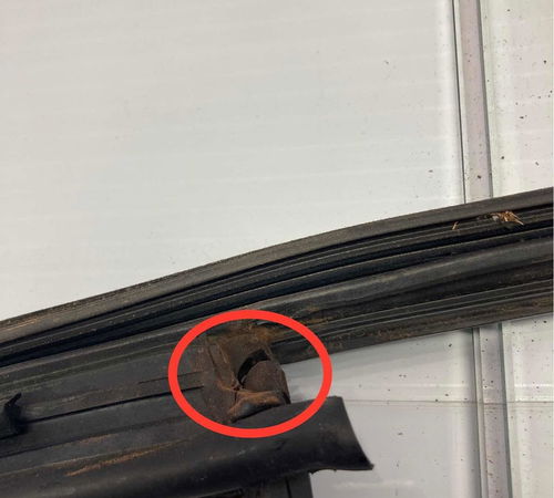 Borracha Canaleta Traseira Direita Vw Polo Sedan 2012