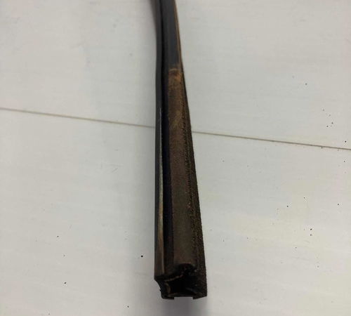 Borracha Canaleta Traseira Direita Vw Polo Sedan 2012