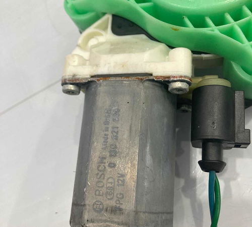 Máquina De Vidro Traseira Esquerda Volkswagen Fox 2013
