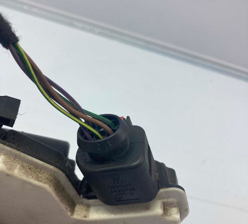 Fechadura Traseira Esquerda Volkswagen Up 2015