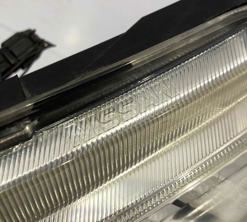 Farol Esquerdo Nissan Tiida 2008/2015