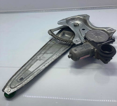 Máquina De Vidro Traseiro Esquerdo Toyota Corolla 15/18