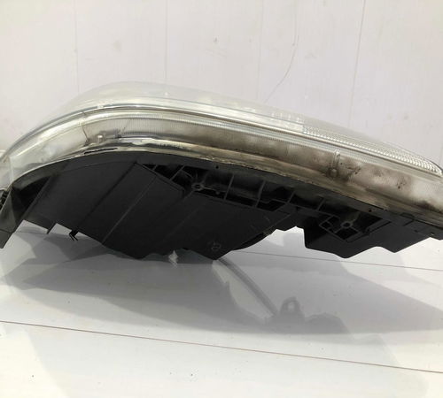 Farol Direito Nissan Tiida 2008/2015