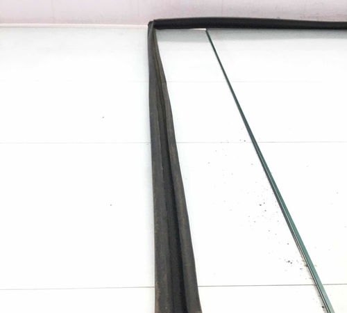 Borracha Canaleta Traseira Esquerda Nissan Tiida 2008/2014