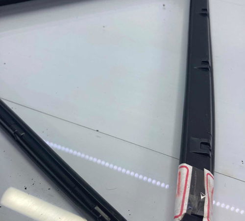 Borracha Vidro Vigia Traseira Esquerda Toyota Corolla 15/18