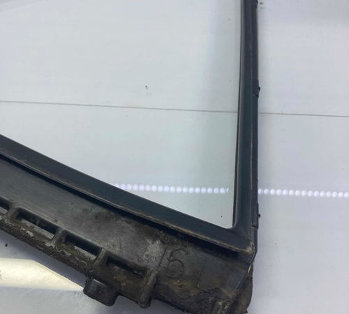 Borracha Vidro Vigia Traseira Esquerda Toyota Corolla 15/18