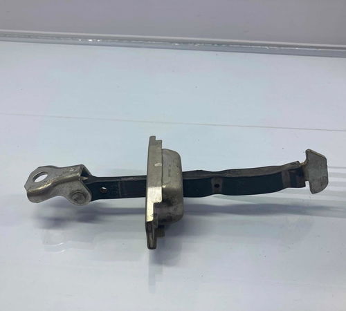 Limitador Porta Traseira Esquerda Toyota Corolla 2015/2018