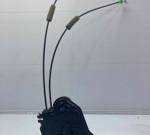 Fechadura Traseira Esquerda Toyota Corolla 2015/2018