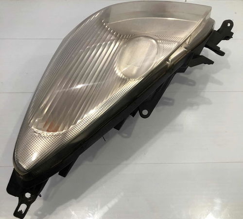 Farol Esquerdo Nissan Livina 2012 Recuperado