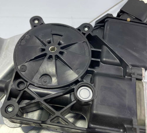 Máquina De Vidro Traseira Esquerda Chevrolet Onix 2013/2019