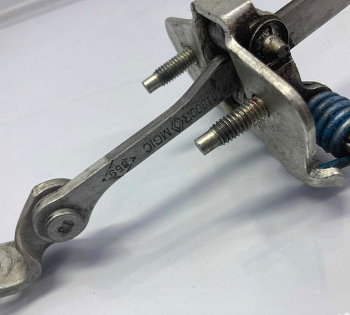 Limitador Porta Traseiro Esquerdo Renault Duster 2013/2020