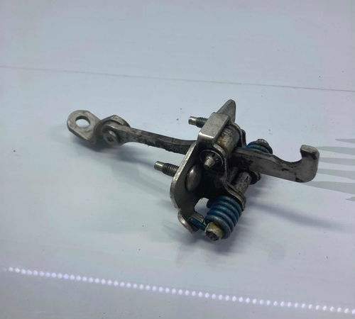 Limitador Porta Traseiro Esquerdo Renault Duster 2013/2020