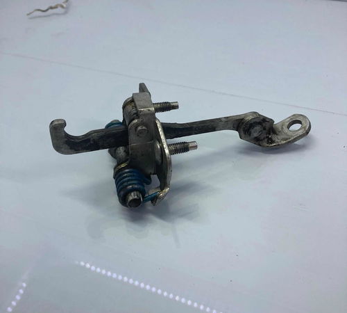 Limitador Porta Traseiro Esquerdo Renault Duster 2013/2020