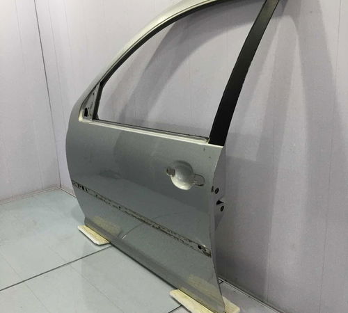 Porta Dianteira Esquerda Volkswagen Golf 1999/2007 C/detalhe