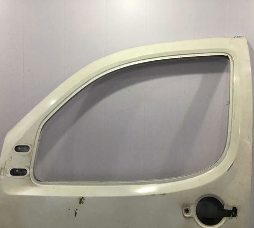 Porta Dianteira Esquerda Fiat Doblò 2010/2013 C/detalhe