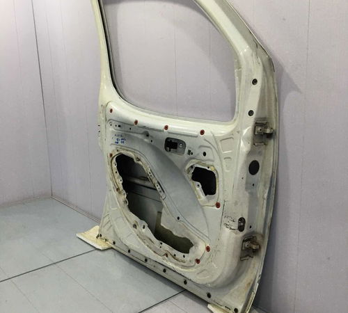 Porta Dianteira Esquerda Fiat Doblò 2010/2013 C/detalhe