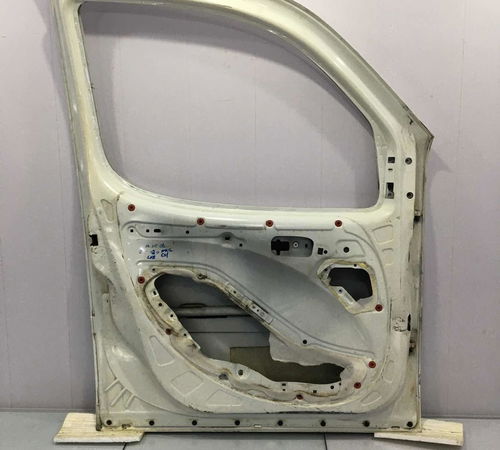 Porta Dianteira Esquerda Fiat Doblò 2010/2013 C/detalhe