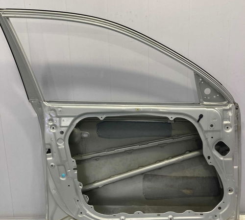 Porta Dianteira Esquerda Hyundai I30 2009/2012 Com Detalhe