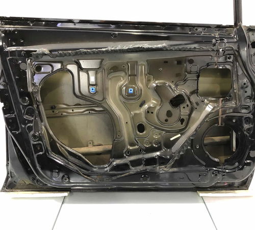 Porta Dianteira Esquerda Nissan Tiida 2008/2015