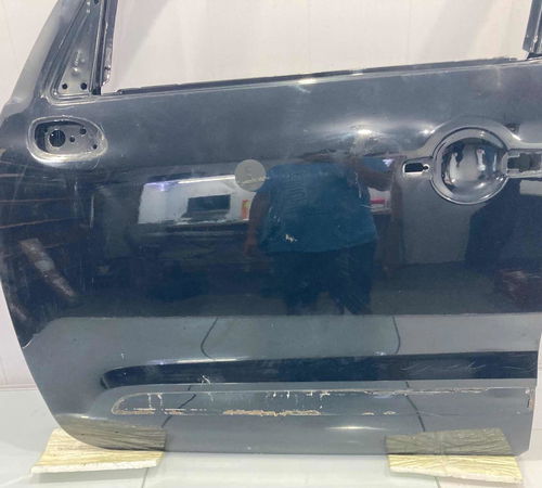 Porta Dianteira Esquerda Citroën C3 Picasso 12/16 Com Detalh